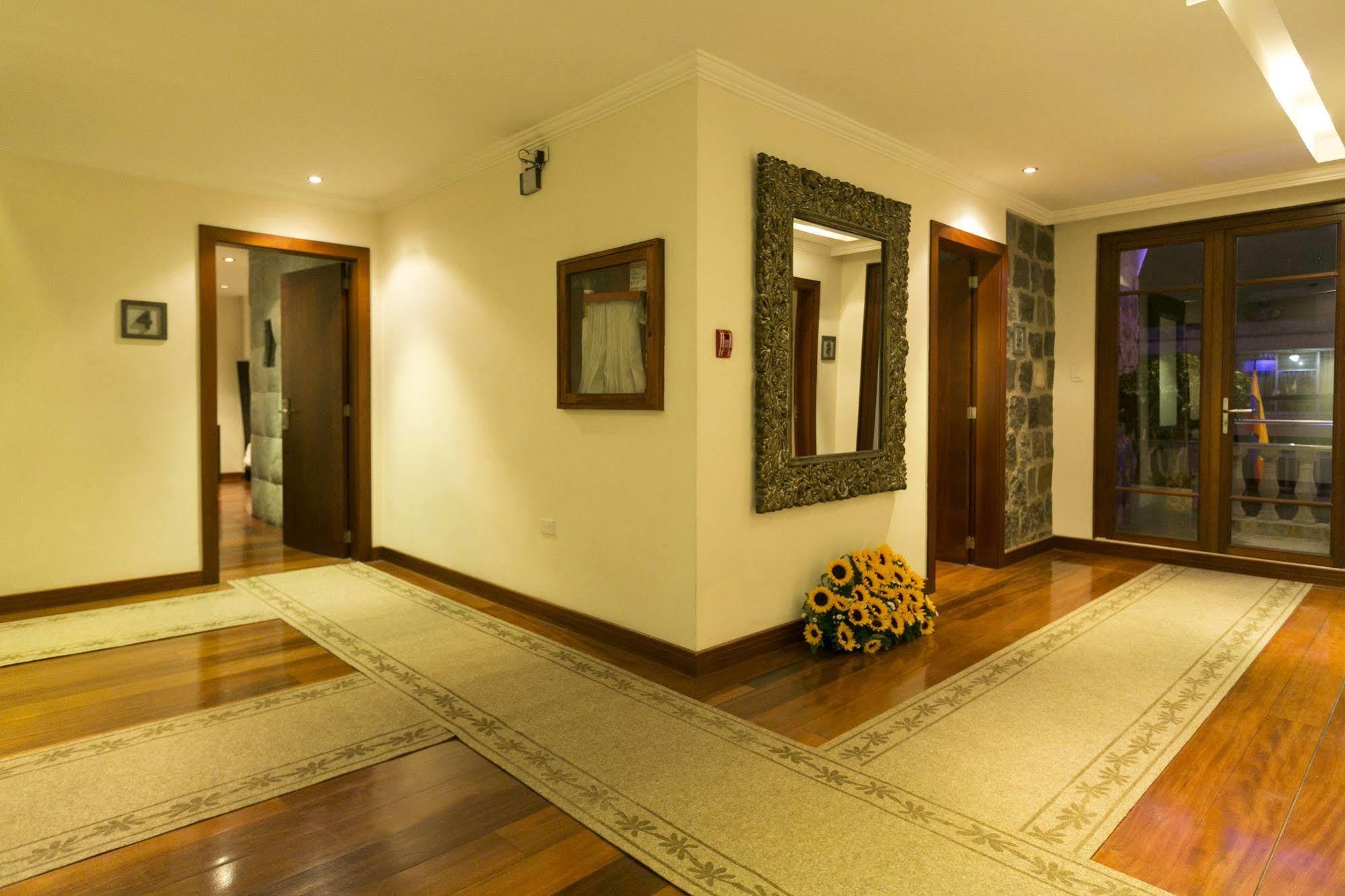 Ikala Quito Hotel Экстерьер фото